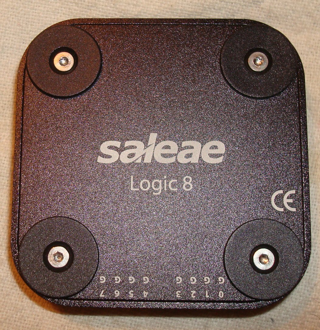 Saleae Logic8 case bottom.jpg